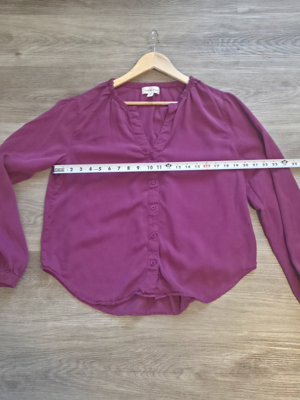 cloth & stone Magenta Gathered Button-Up ShirtCloth & Stone - Picture 10 of 13